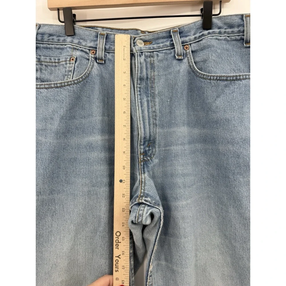 Vintage Levis 550 Jeans Mens 38x30 Blue Relaxed Fit Fade‎ Distress Light Wash